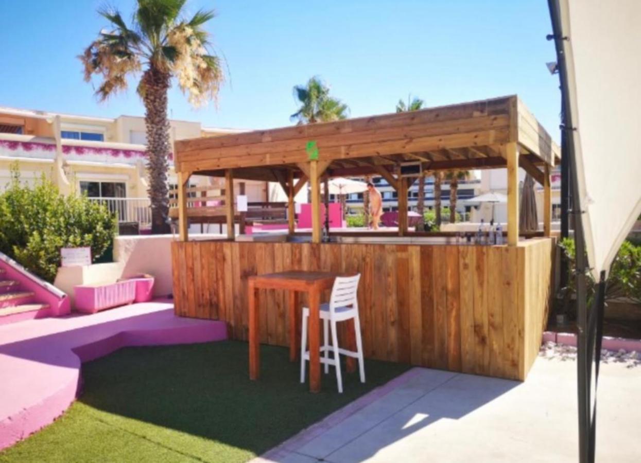 Le Jardin D'eden Réservé Aux Couples Hotel